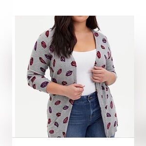 Torrid Gray Lip Print Women's Cardigan 1x